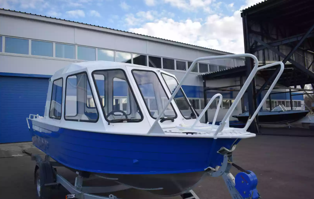 Алюминиевый катер Неман-500 (закрытая рубка) в Тольятти