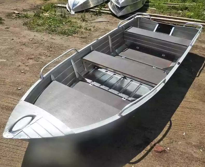 Алюминиевая лодка Вятка-Профи 37 в Тольятти