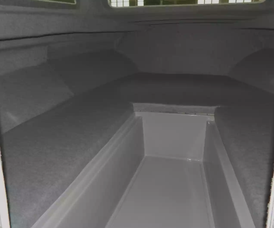 Стеклопластиковый катер Neman-500 в Тольятти