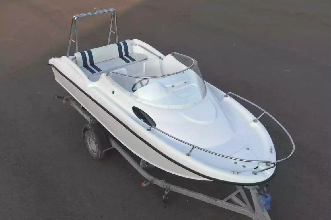 Комбинированный катер Neman-530 с каютой в Тольятти