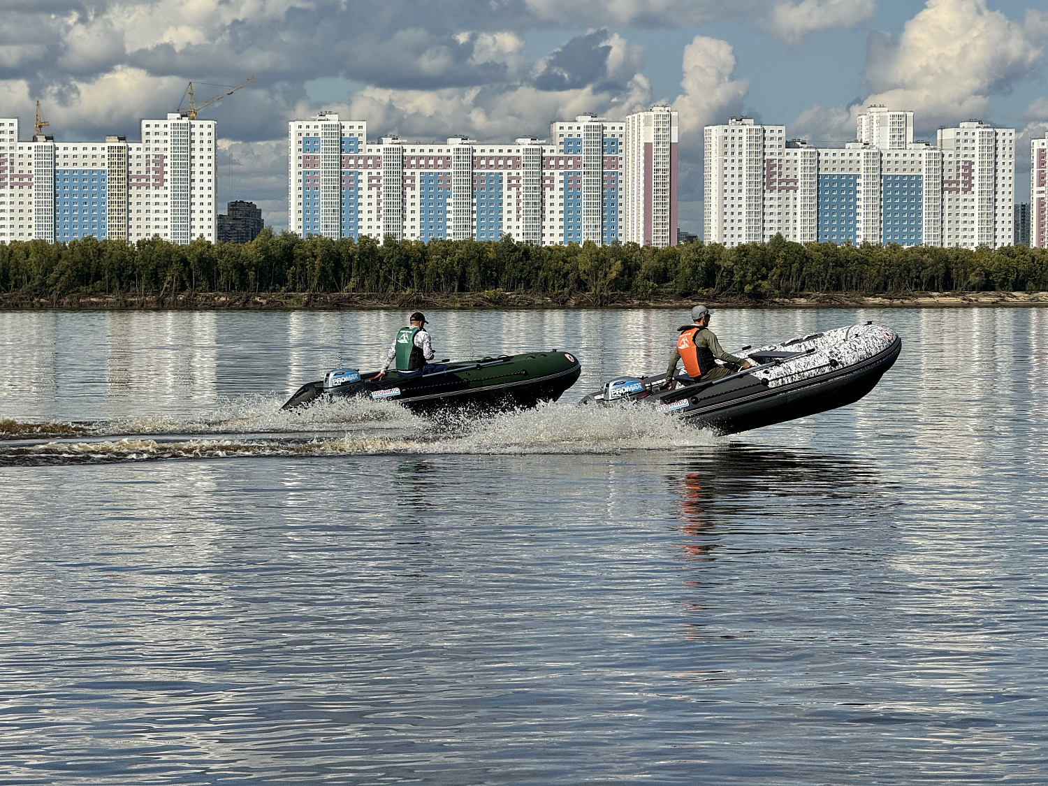 Лодка MISHIMO BIG FLOOR 440 в Тольятти