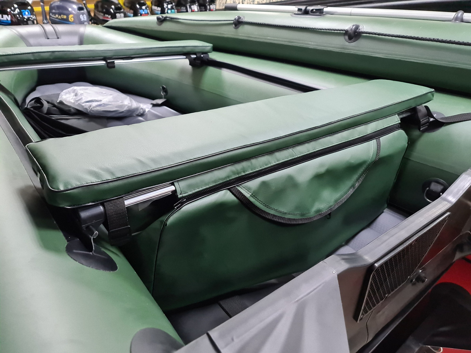 КОМПЛЕКТ МЯГКИХ НАКЛАДОК С СУМКОЙ ДЛЯ ЛОДОК 90Х20 ЗЕЛЕНЫЙ в Тольятти