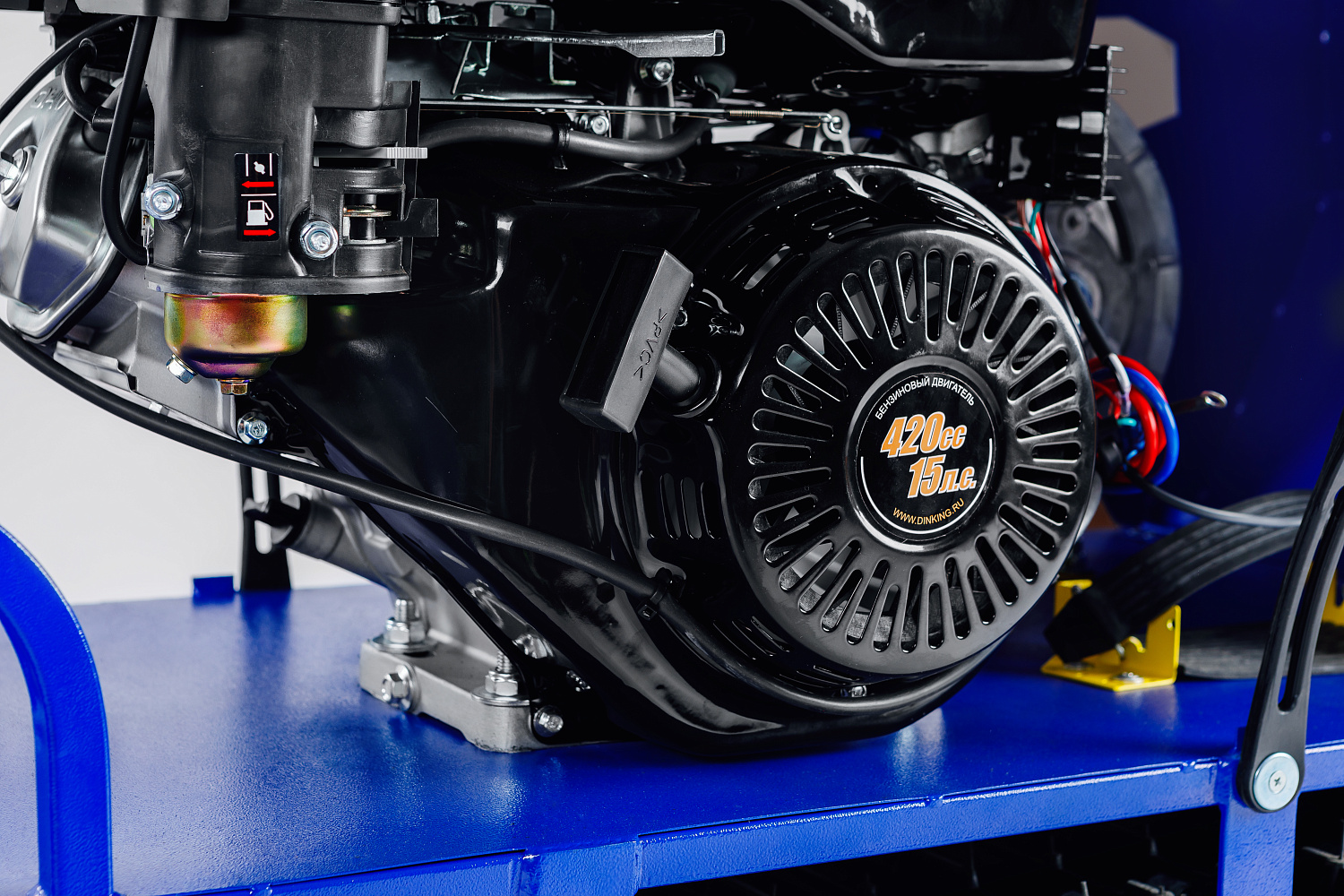 Мотобуксировщик SNOW DOG 17 с эл. запуском (DINKING) в Тольятти