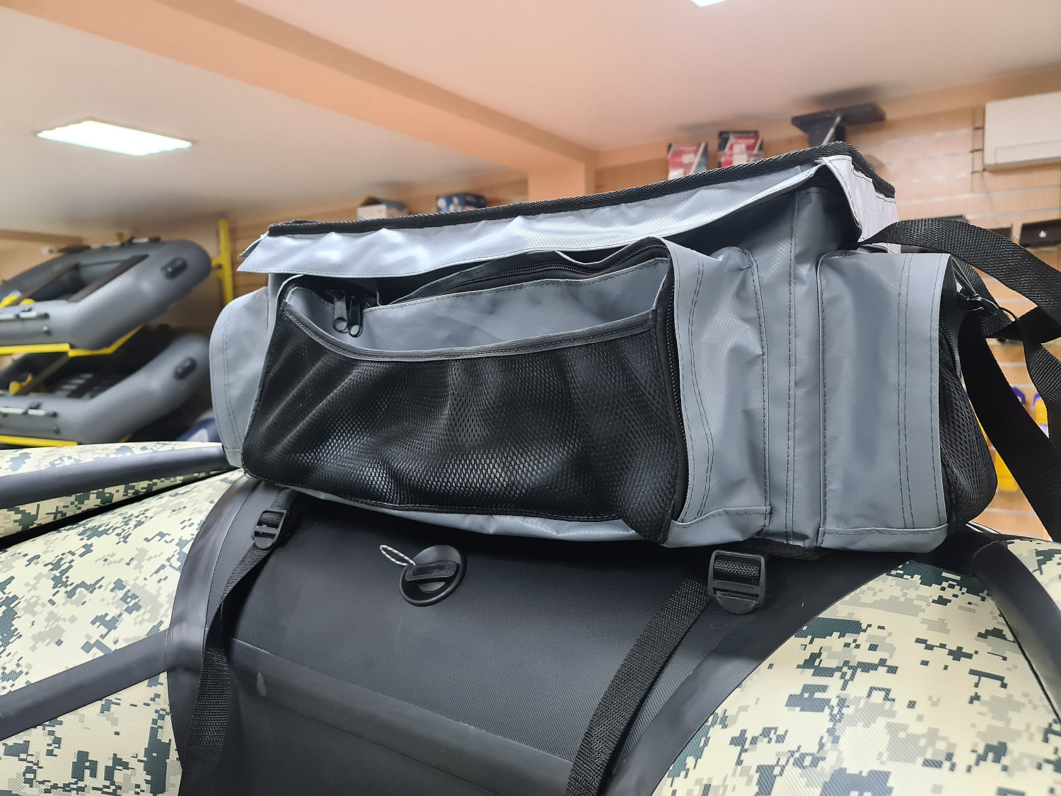 СУМКА ЛЮКС НА БАЛЛОН ДЛЯ ЛОДОК ПВХ 50Х25Х25 СМ в Тольятти