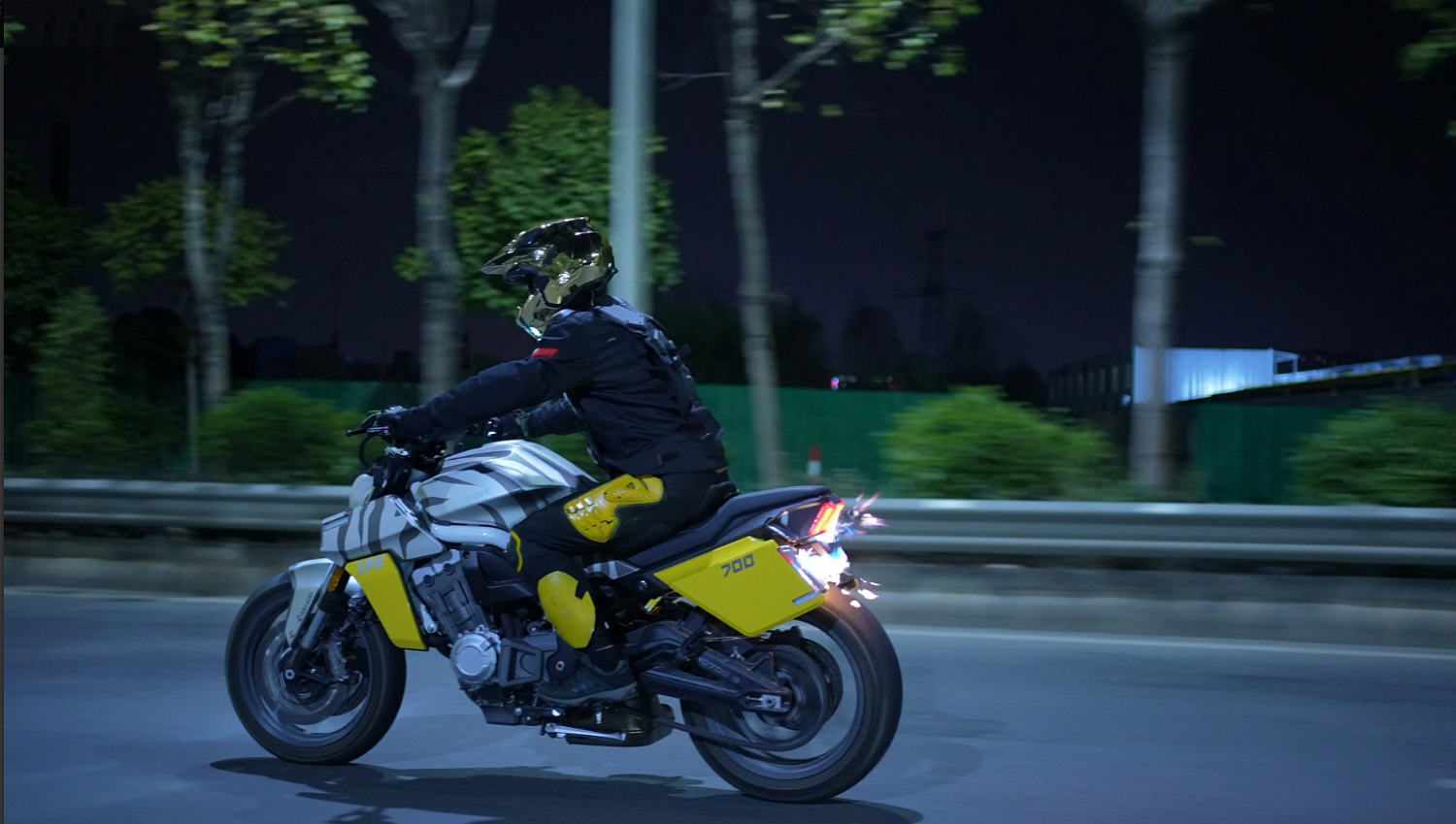 Мотоцикл Benda LFS 700 в Тольятти