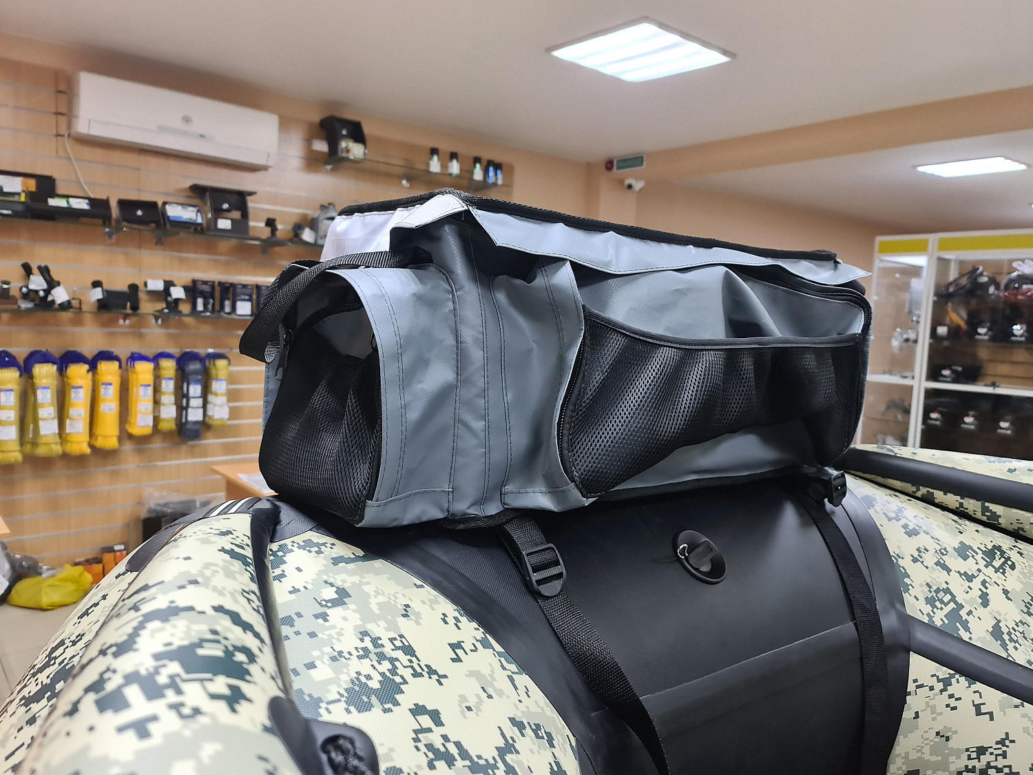 СУМКА ЛЮКС НА БАЛЛОН ДЛЯ ЛОДОК ПВХ 50Х25Х25 СМ в Тольятти